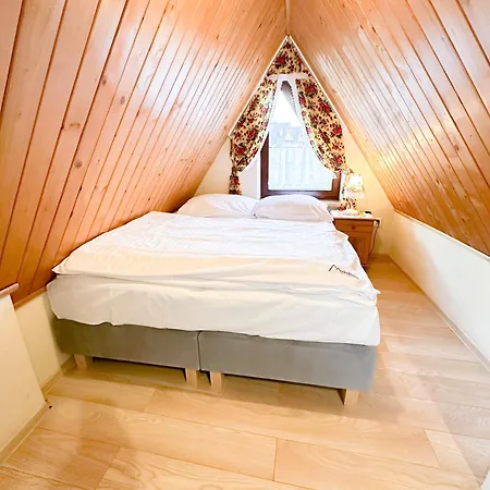 Rum i privatbostad Michalowka Attic