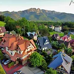 Michalowka Attic 홈스테이 *